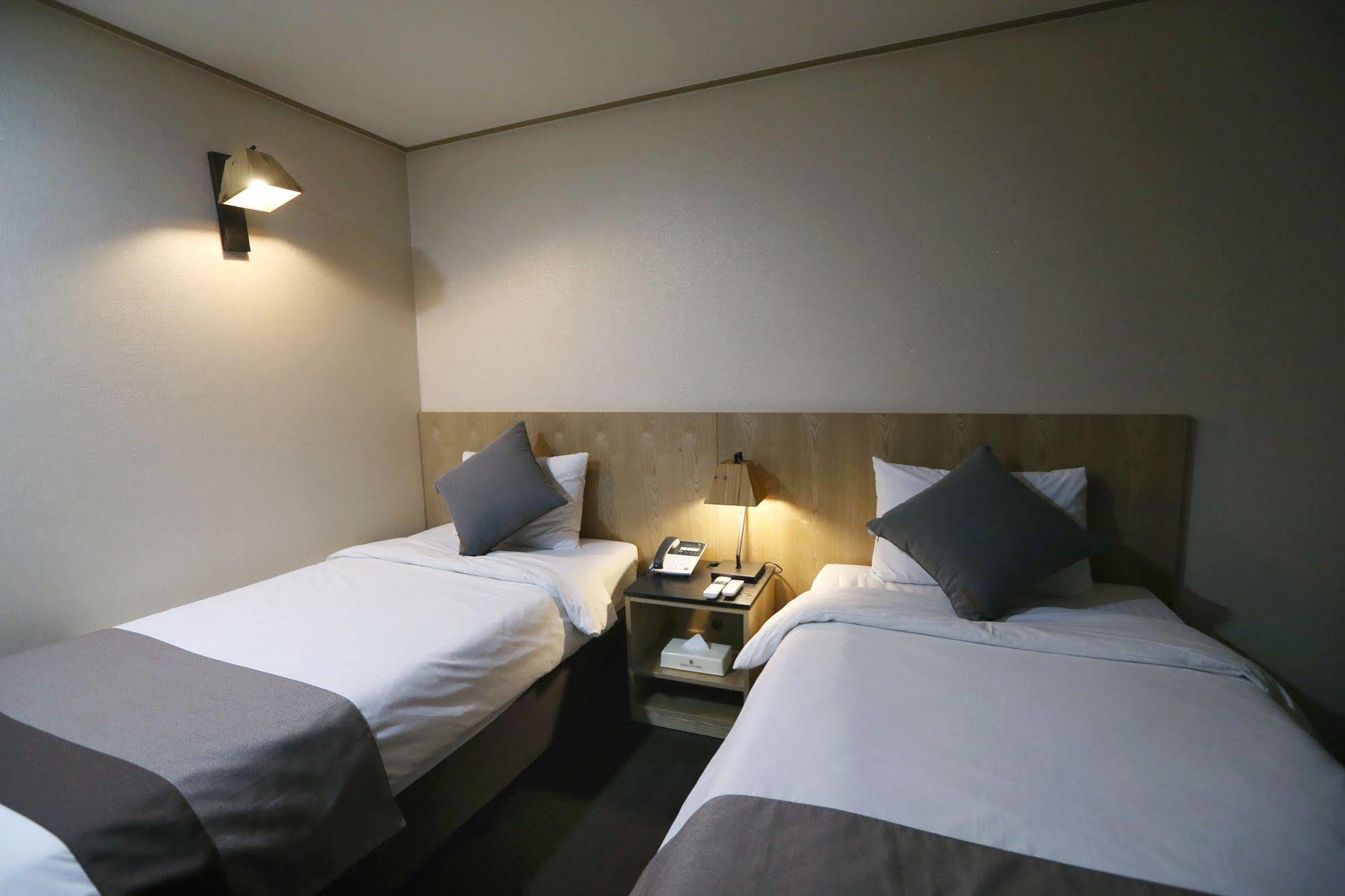 Golden City Hotel Dongdaemun Seoul Exteriör bild